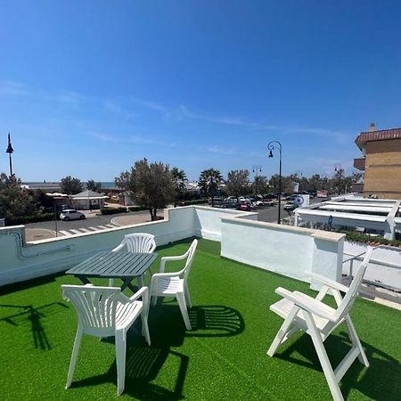 Villa Pisola Fiumicino Airport - Seafront Eksteriør billede