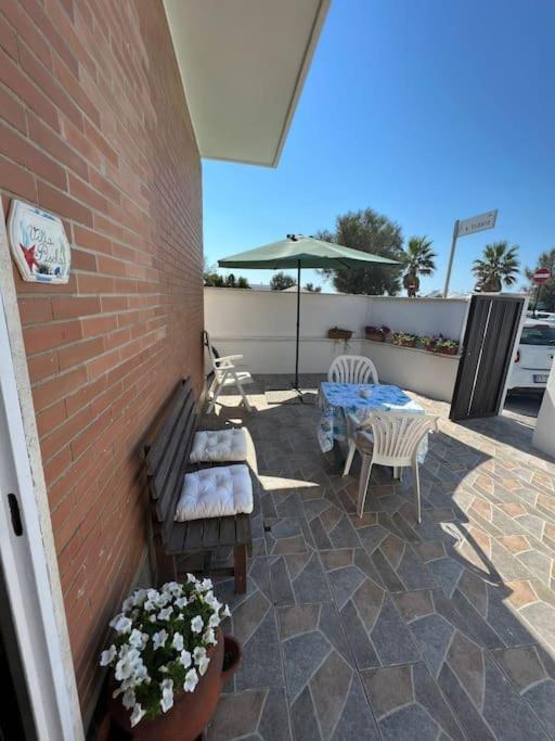 Villa Pisola Fiumicino Airport - Seafront Eksteriør billede