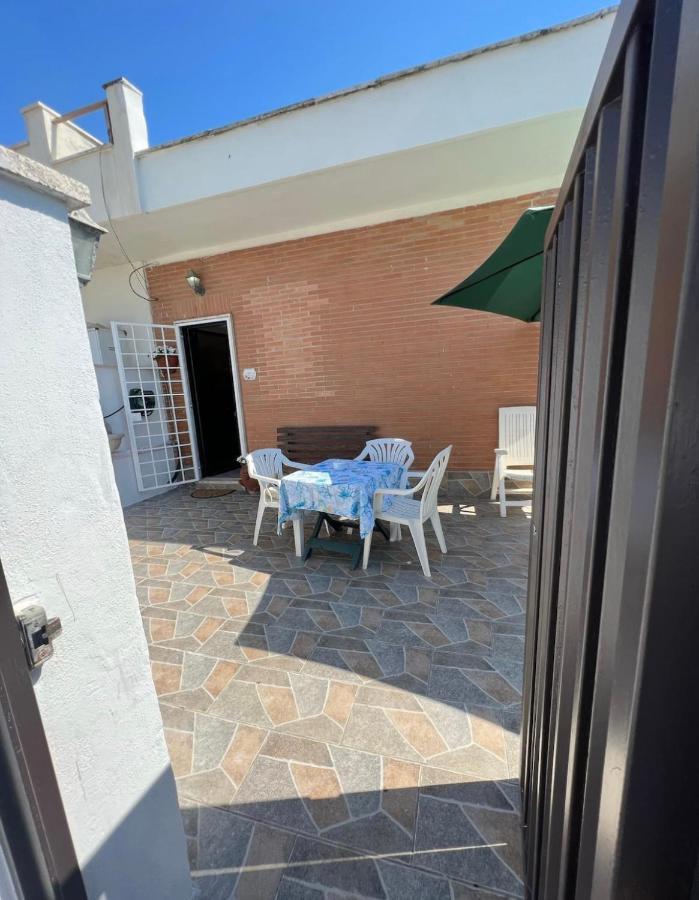 Villa Pisola Fiumicino Airport - Seafront Eksteriør billede